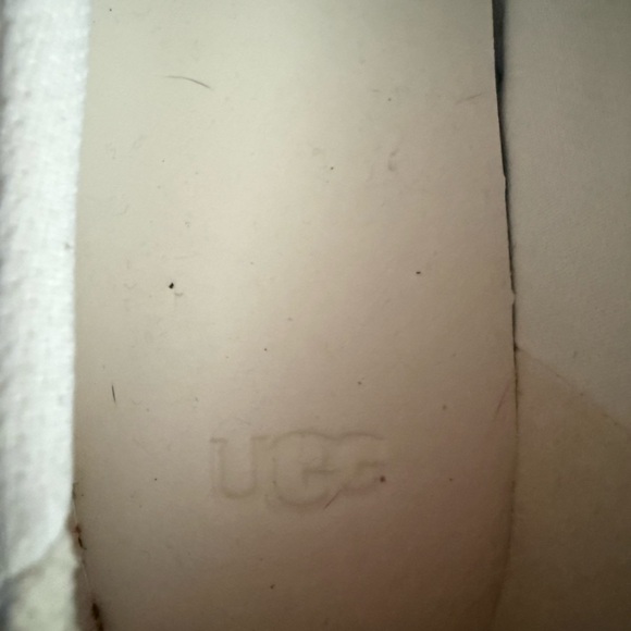 UGG slip on’s. Size 8. Never been worn. - Picture 5 of 5